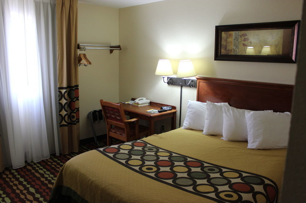 Hotel Super 8 By Wyndham Grand Forks Zewnętrze zdjęcie