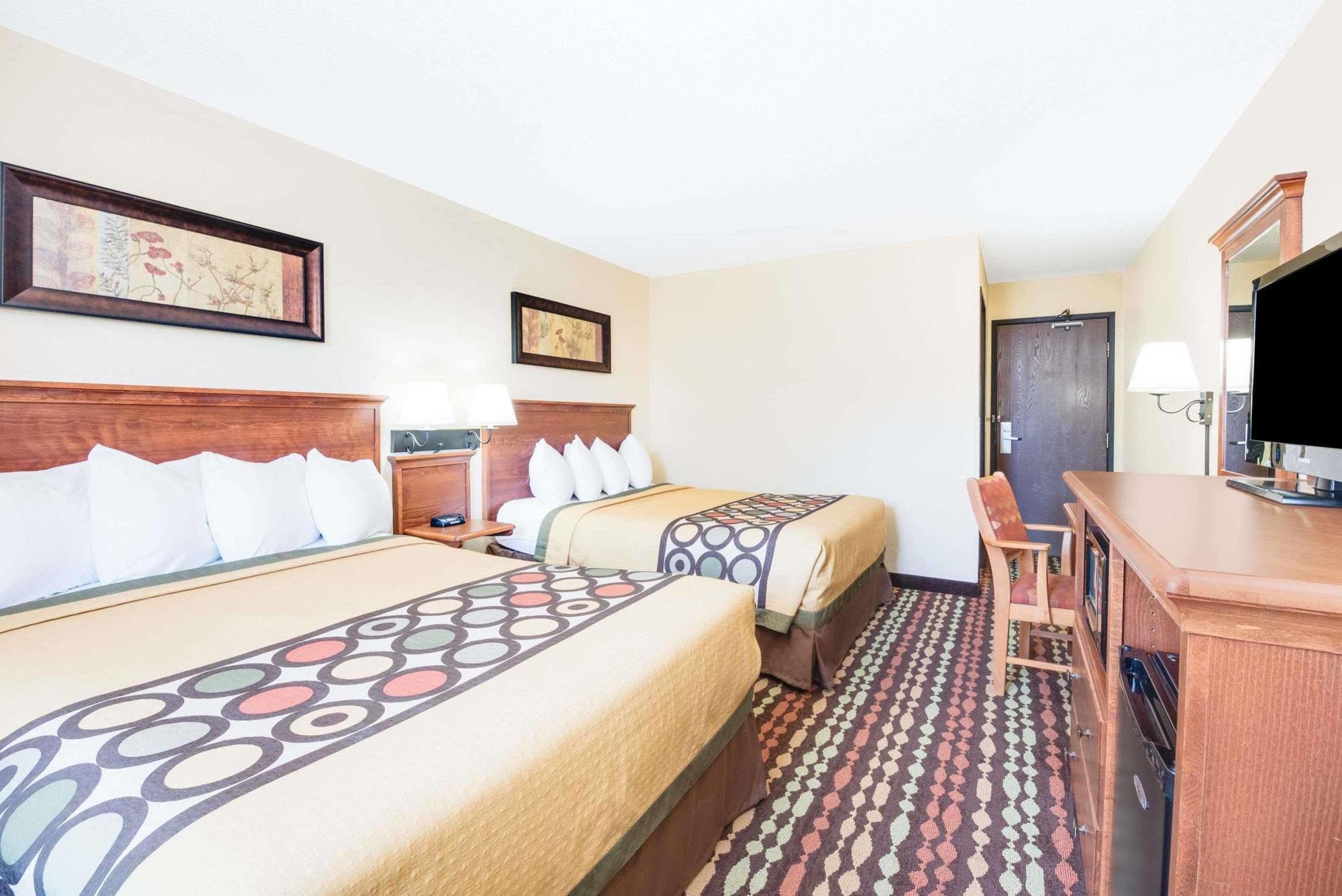 Hotel Super 8 By Wyndham Grand Forks Zewnętrze zdjęcie