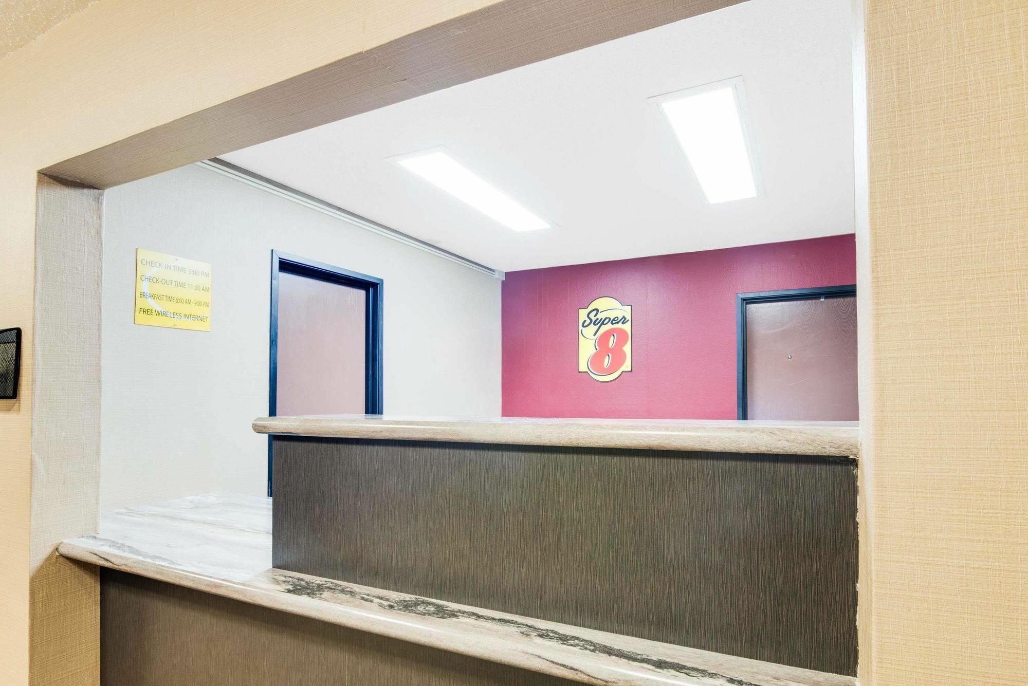 Hotel Super 8 By Wyndham Grand Forks Zewnętrze zdjęcie